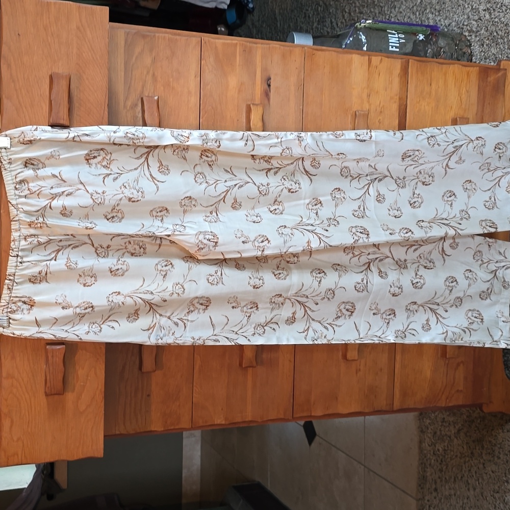 Treasure & Bond: Satin Wide Leg Pull-On Pants, Ivory-Rust Cascade Blooms, XS - Picture 6 of 8
